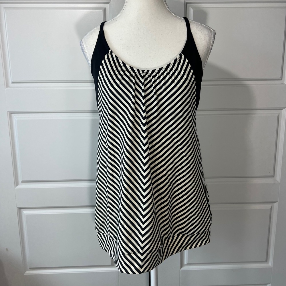 Athleta Black White Stripe Swim Tank Top Criss Cross Back Bra 38 B/C L/XL